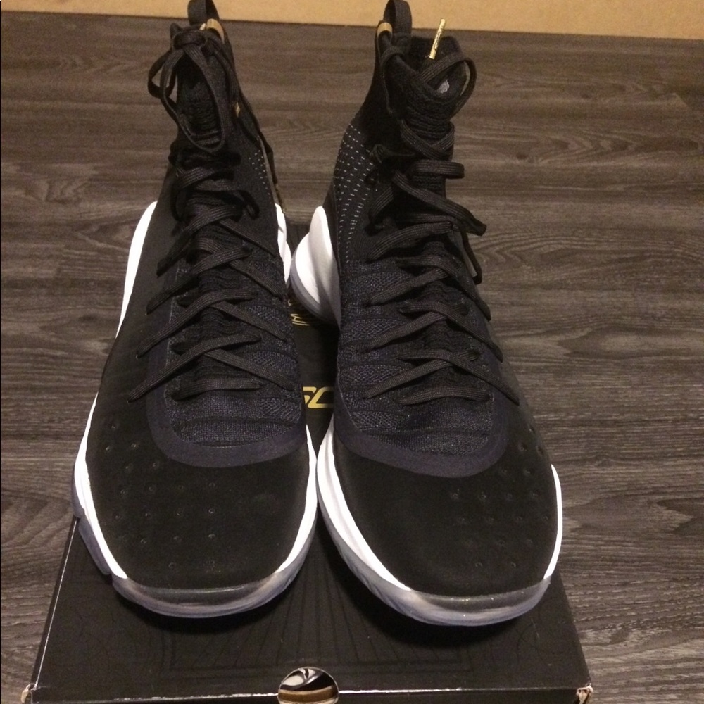SOLD! NIB Under Armour curry 4 size 13 - Picture 2 of 4